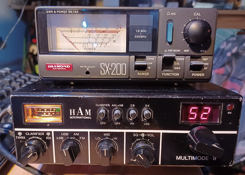 Poste de Citizen Band HAM International Multimode II
